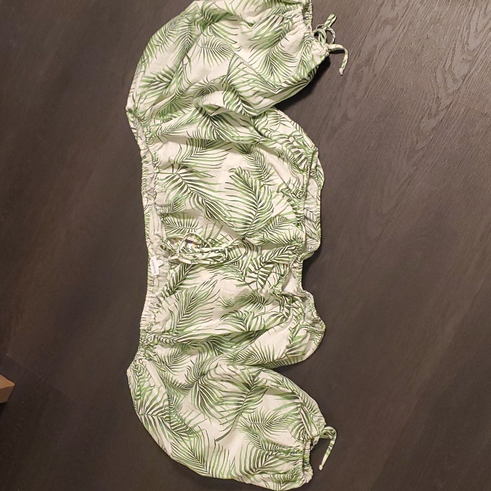 NWT SigridOlsen Crop Top - SIZE M